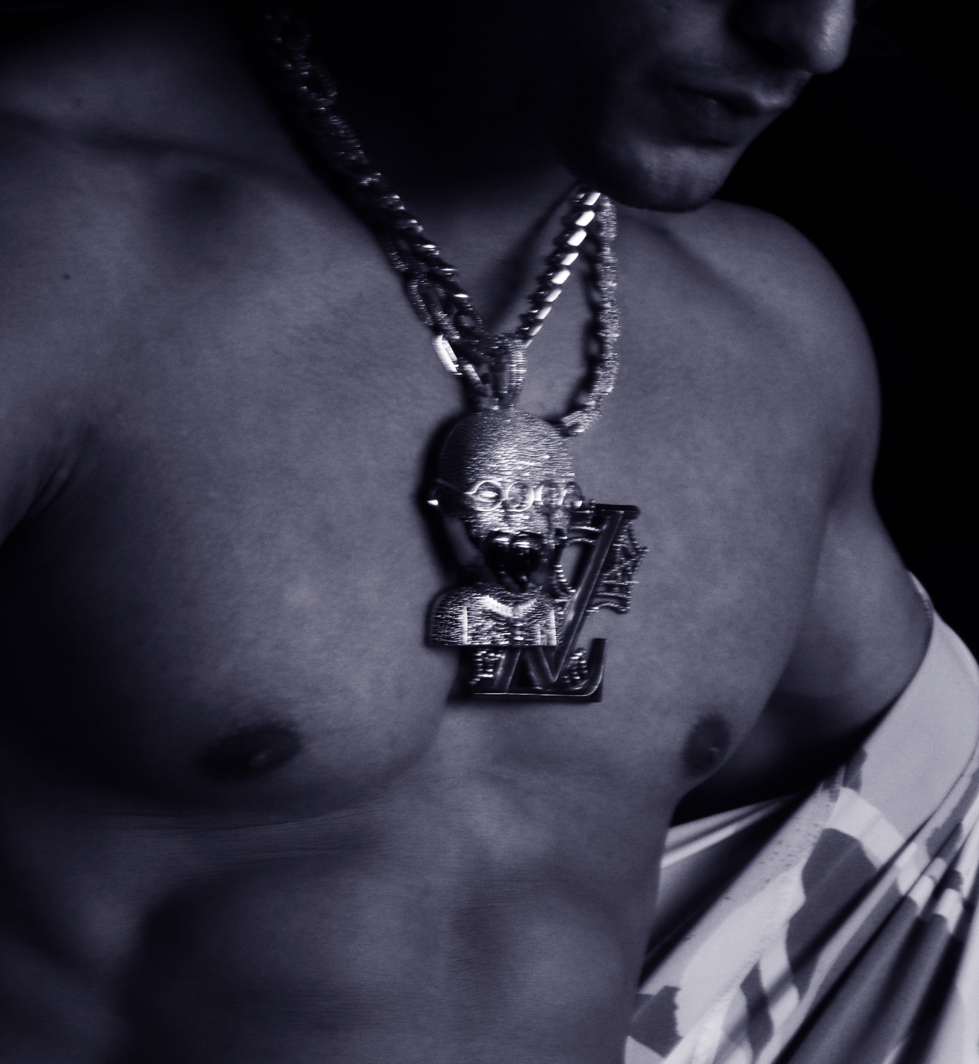 EVERYDAY ICED PENDANTS