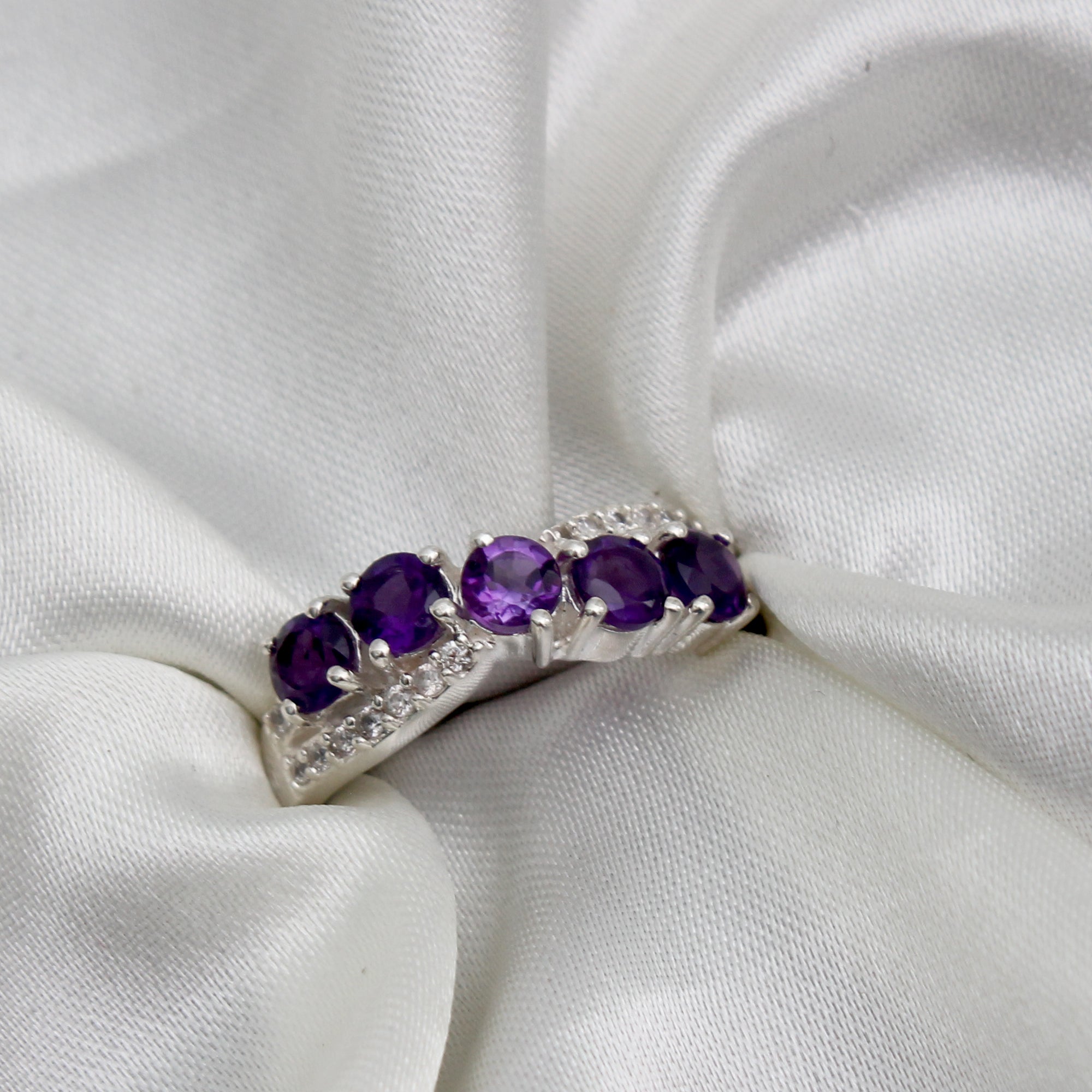 925 Sterling Silver Round-Stone Amethyst Exquisite Ring