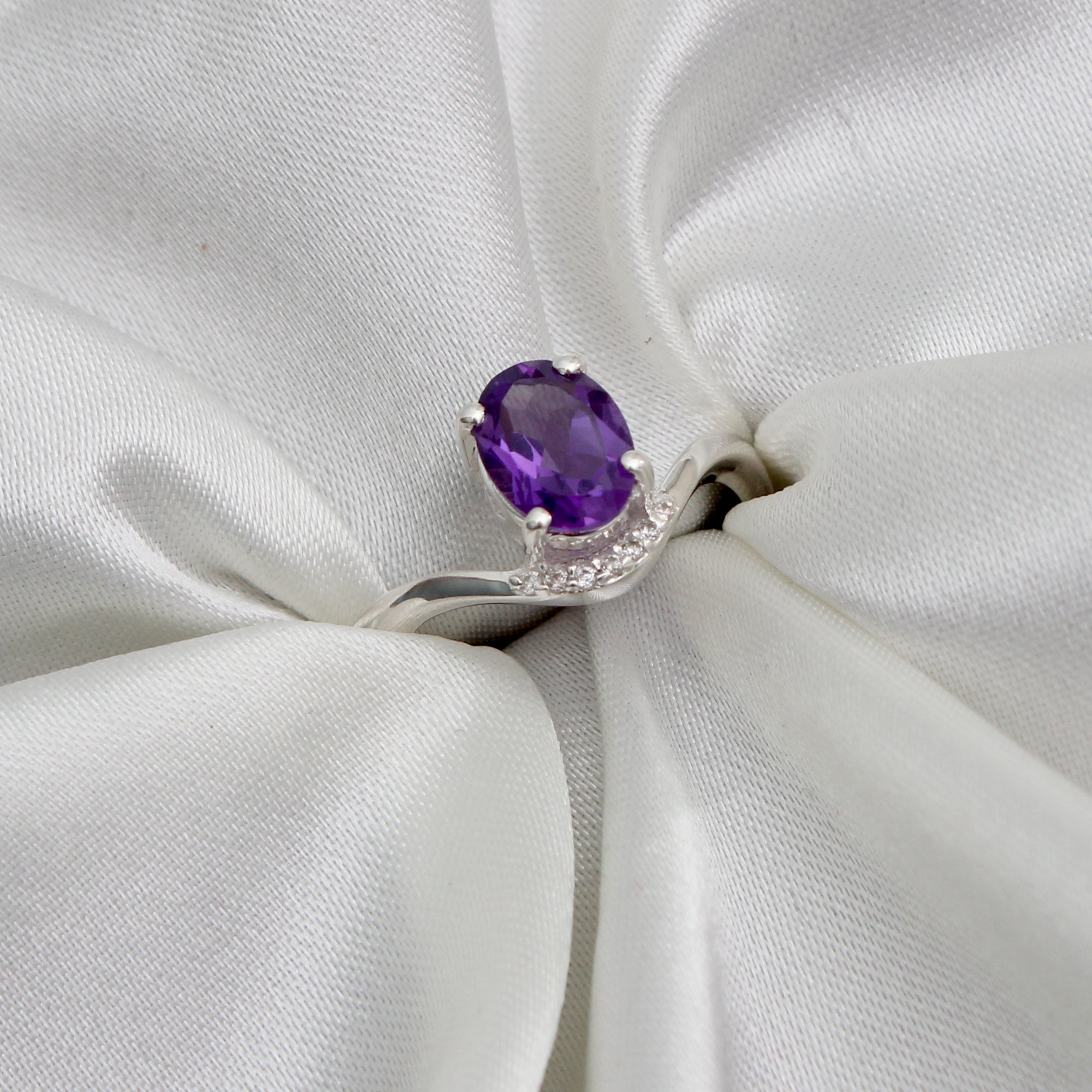 925 Sterling Silver Oval Amethyst Classic Ring
