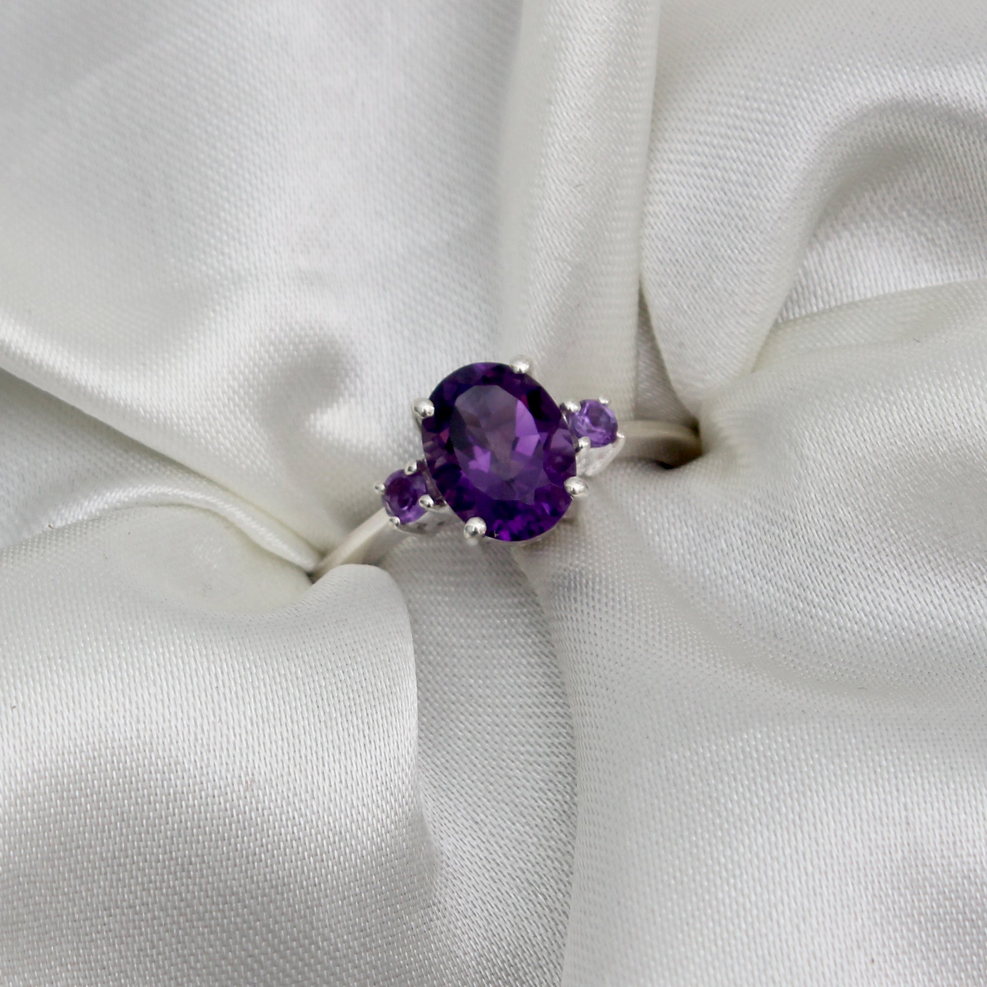 Amethyst Oval-Round Stone Ring
