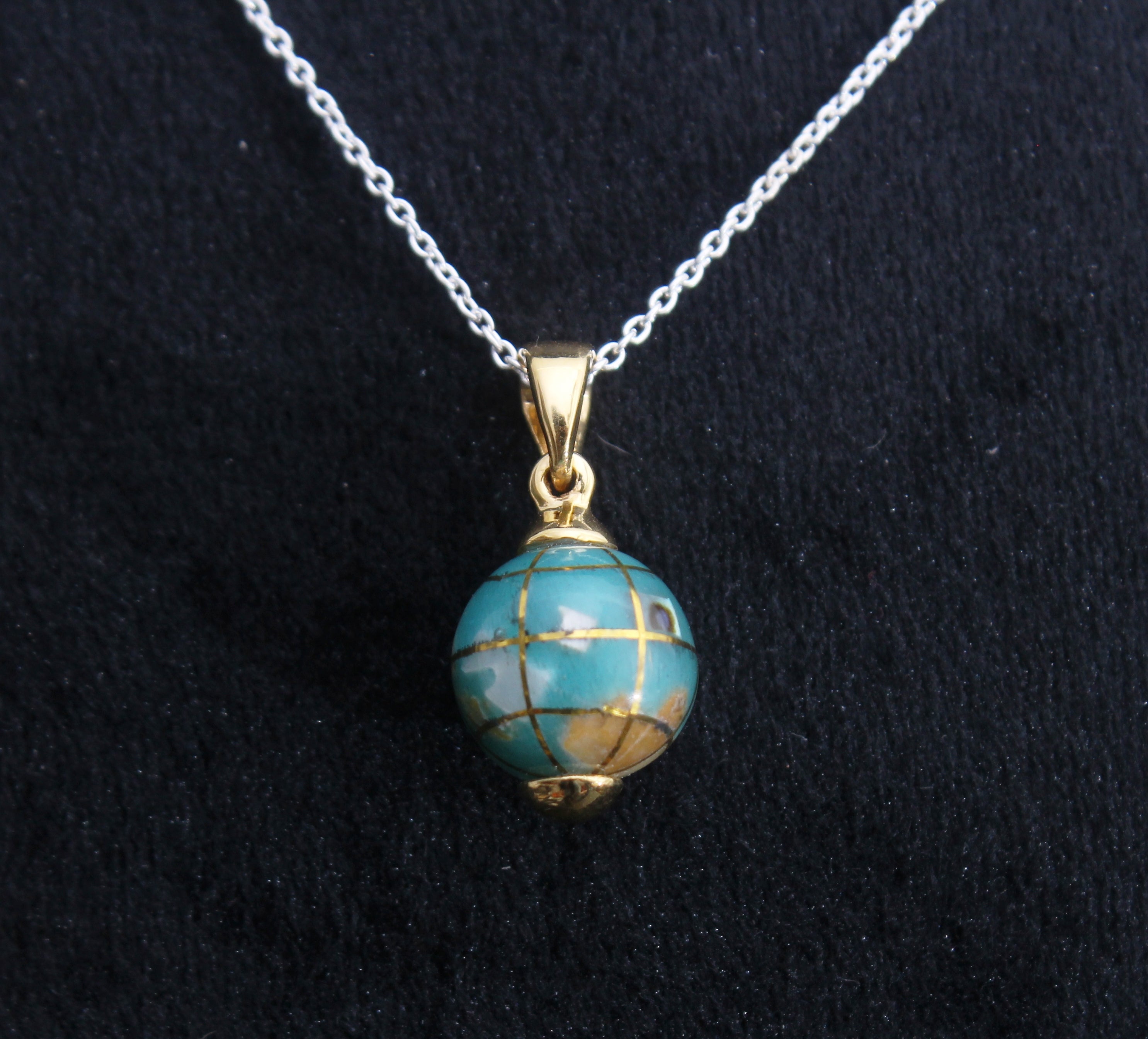 Malachite Bead Pendant With Gold Rhodium