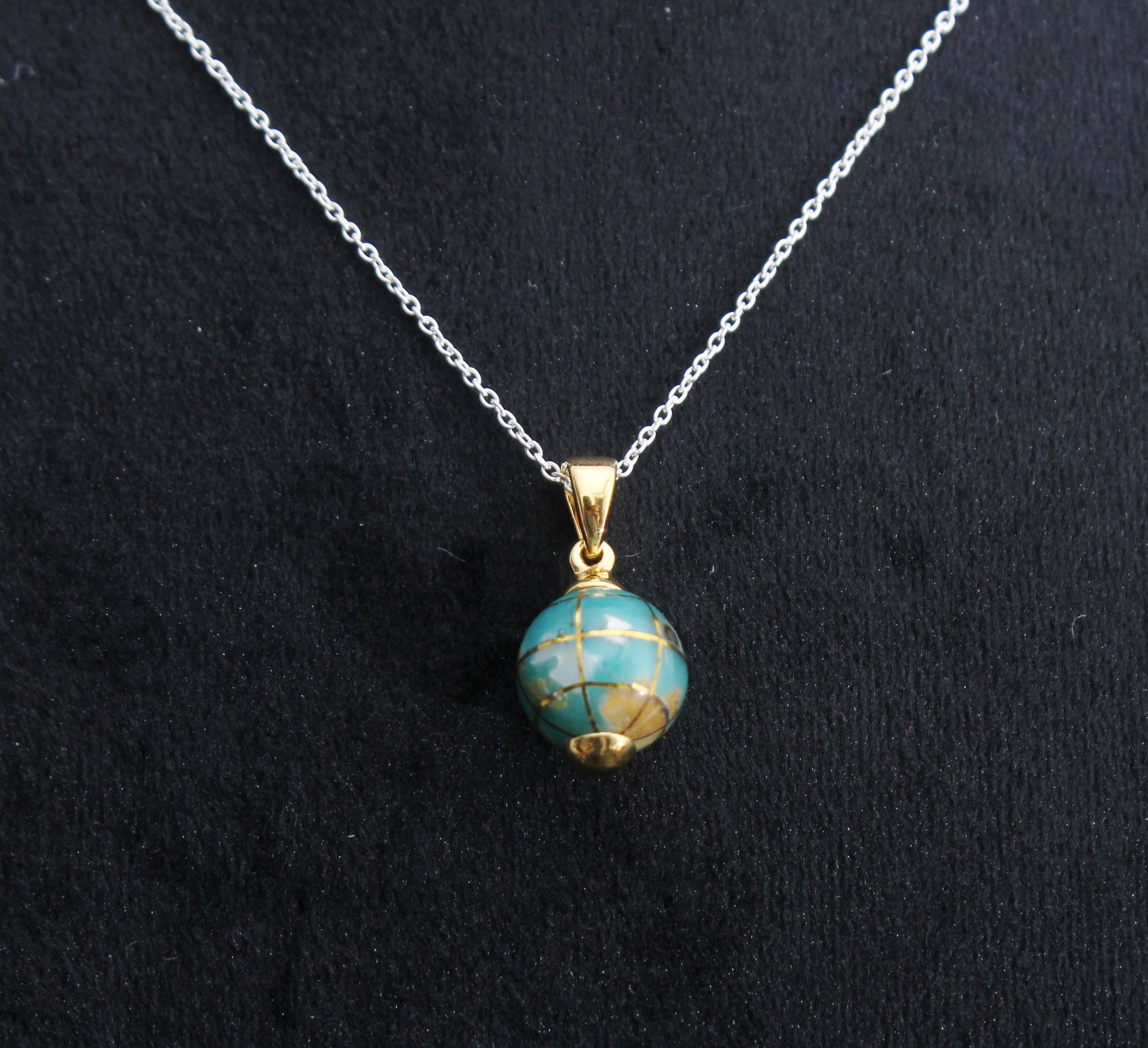 Malachite Bead Pendant With Gold Rhodium