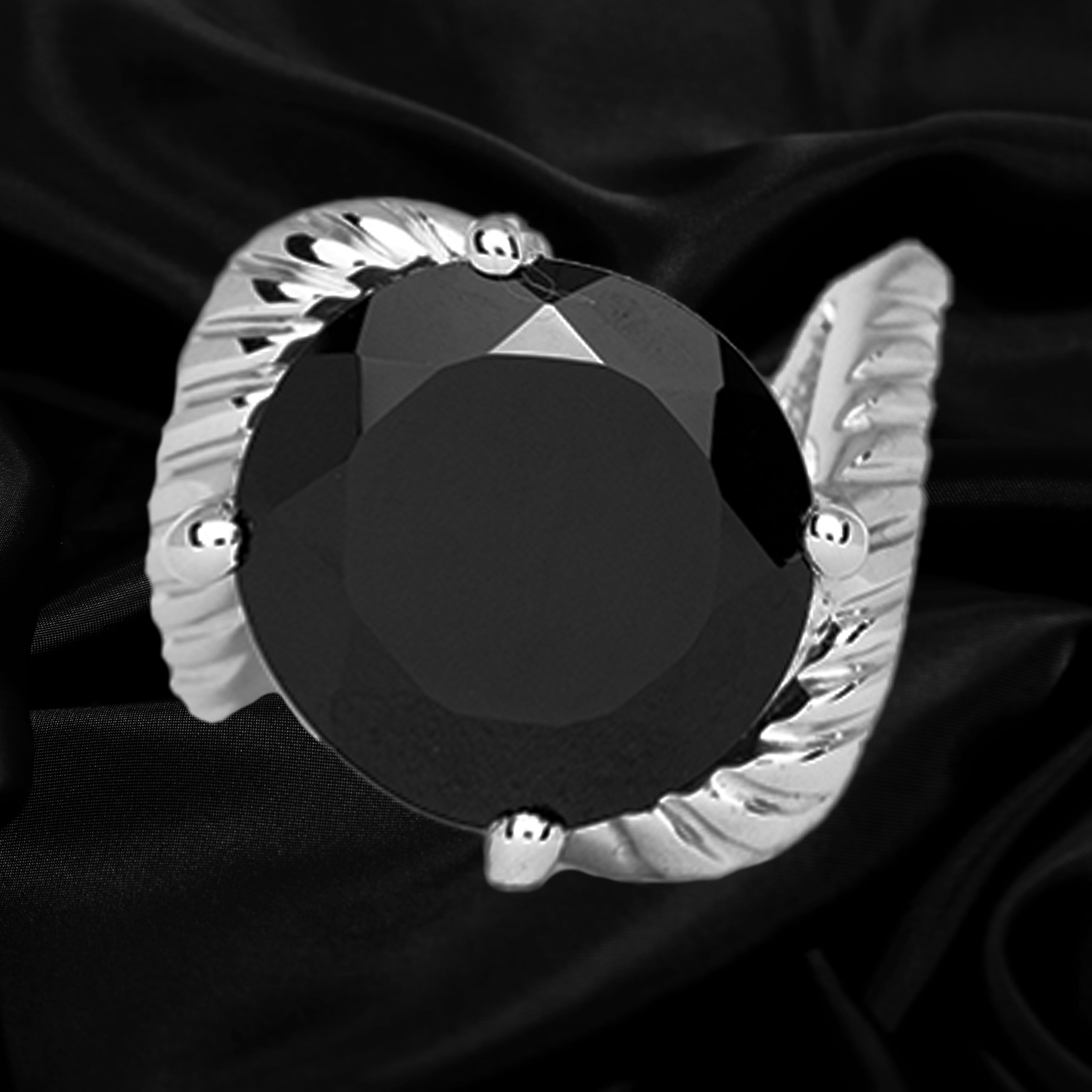 Exquisite Black Spinel Round Gemstone Ring