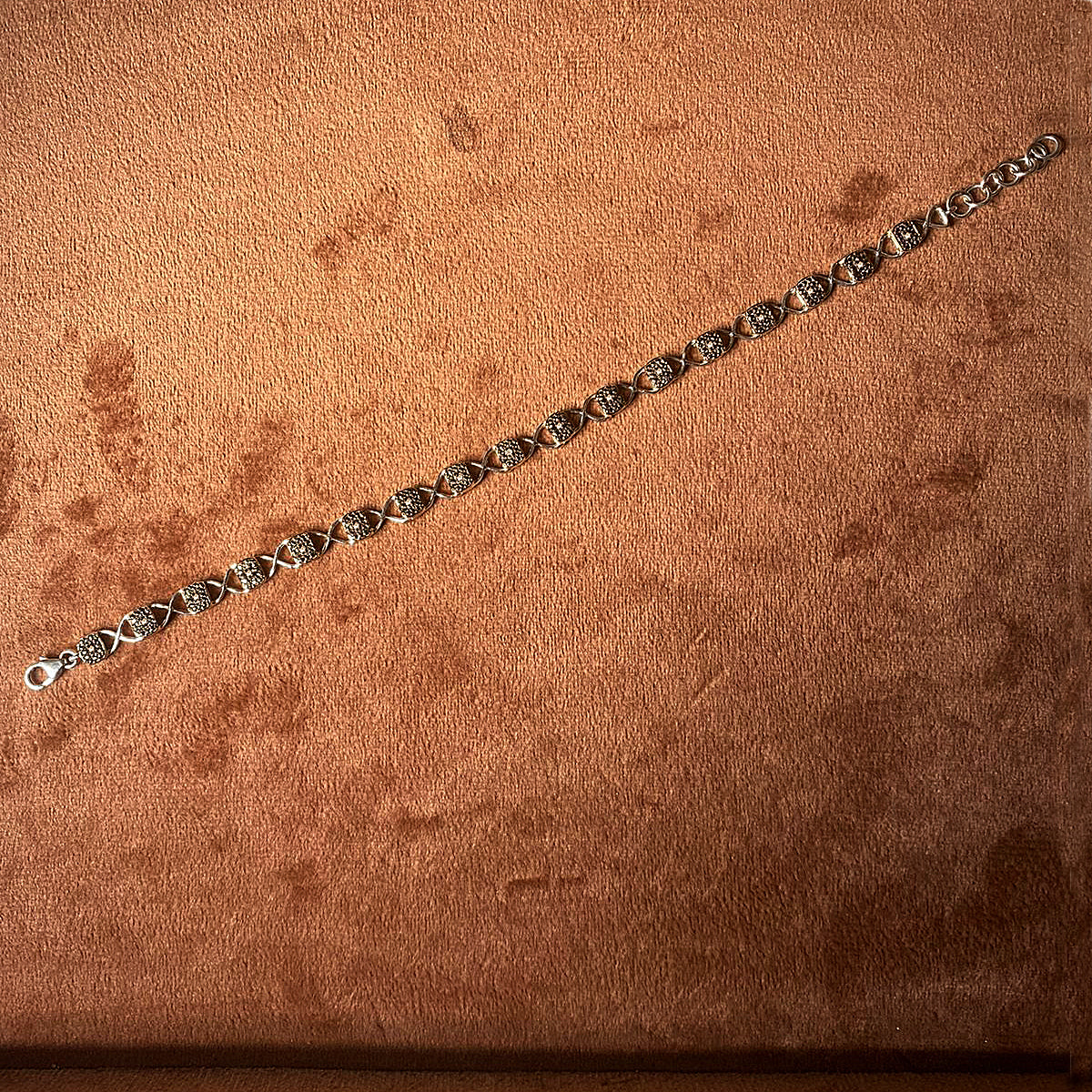 Infinite Modest Natural Diamond Bracelet