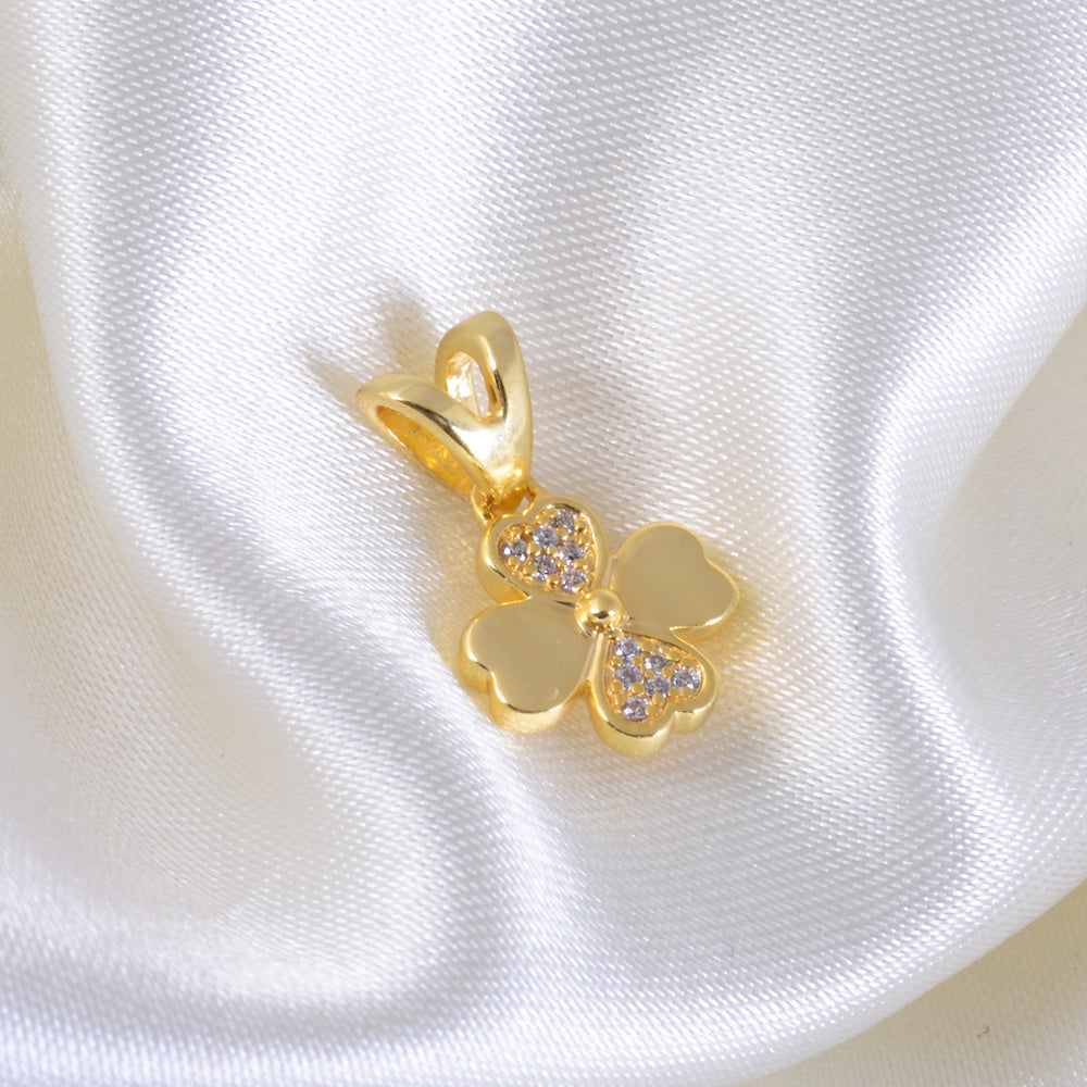 Dainty Iced Flower Pendant (Comes with a complimentary Silver Chain)