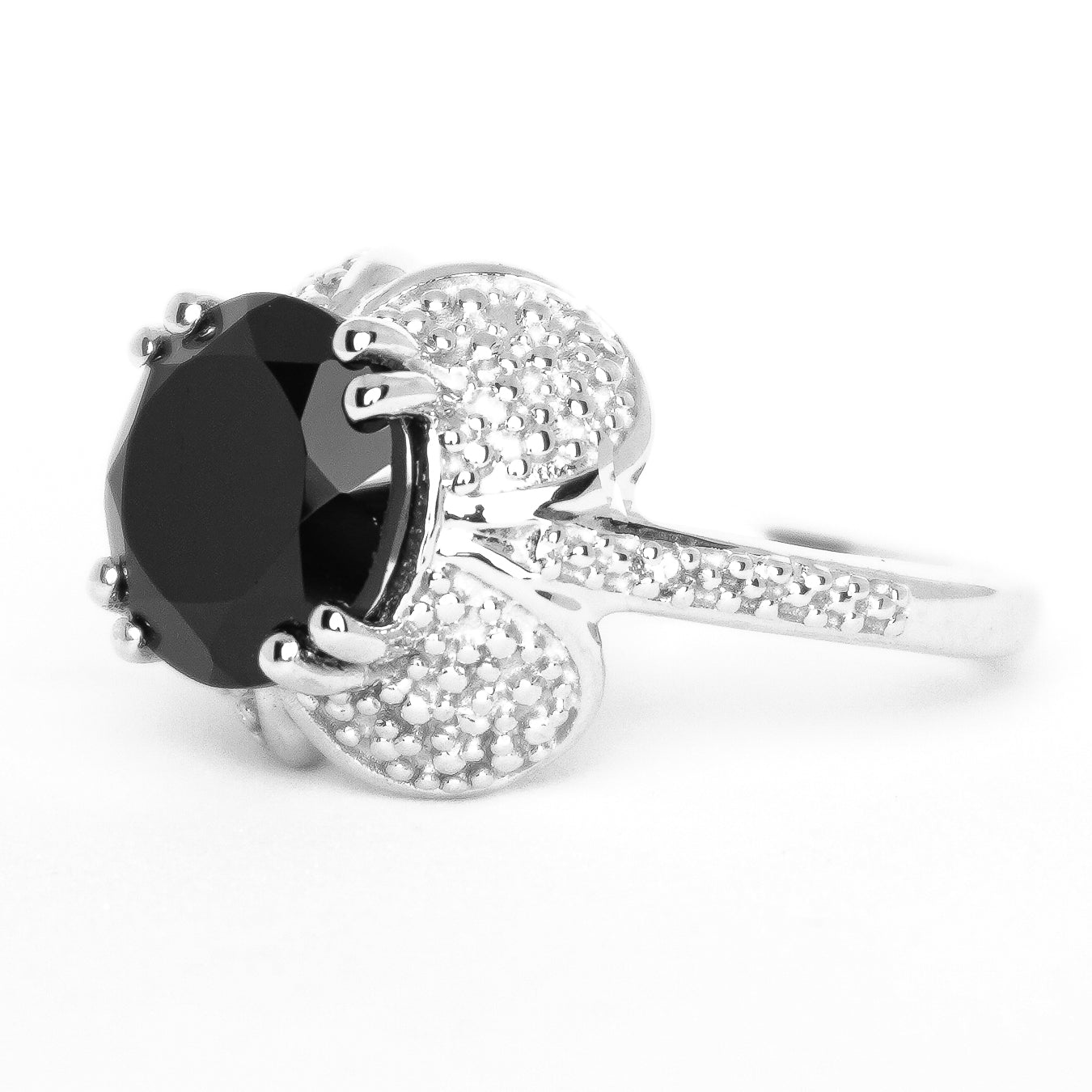 Exquisite Ring Black Spinel Gemstone