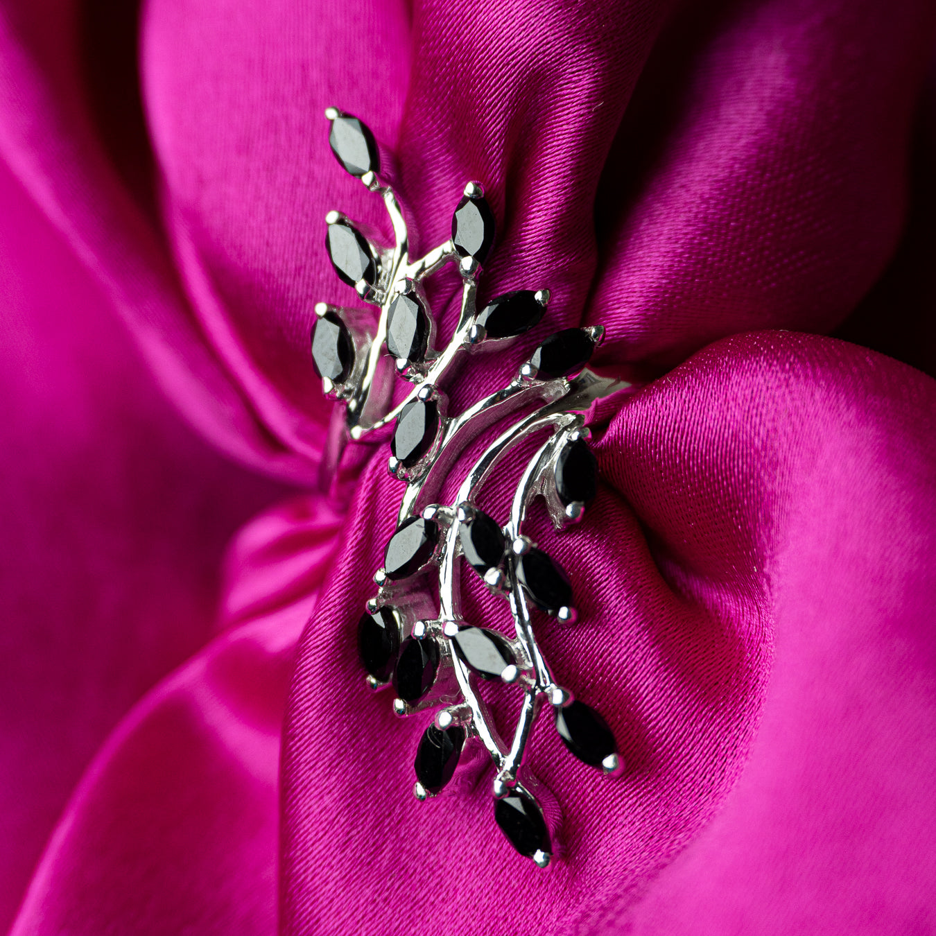 Luxurious Black Spinel Ring