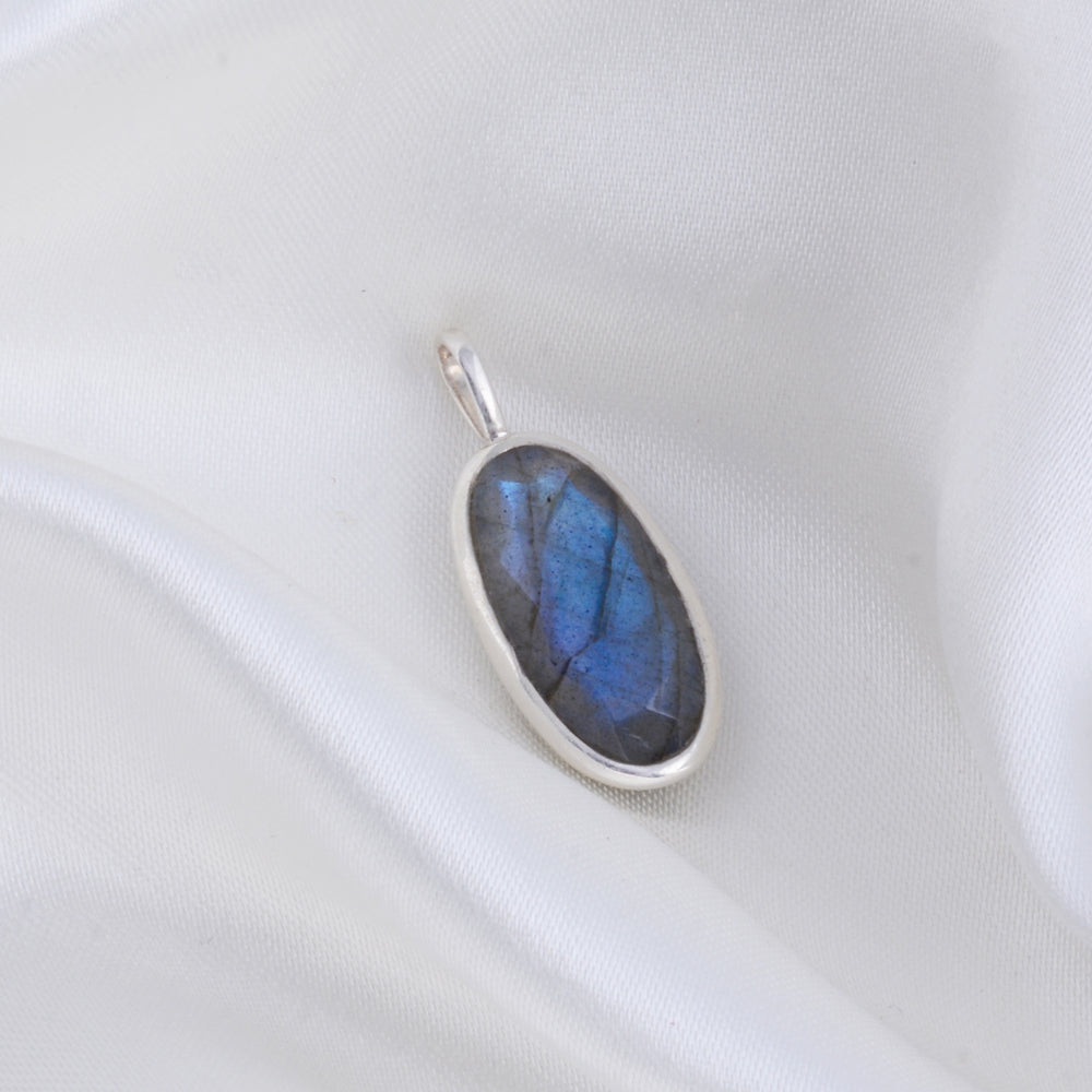 Natural Labradorite Oval Pendant
