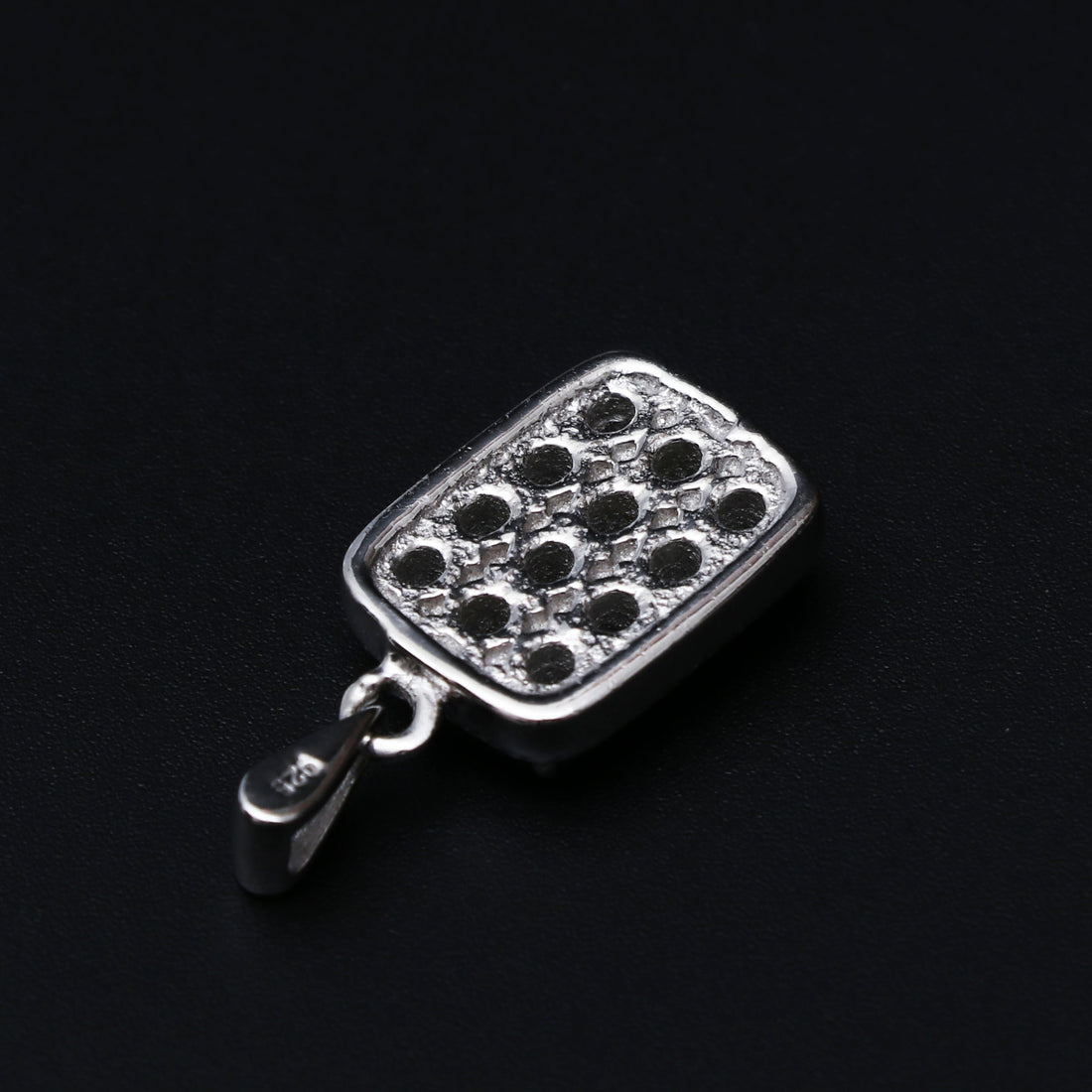 Yellow Green Sapphire Gemstone Pendant