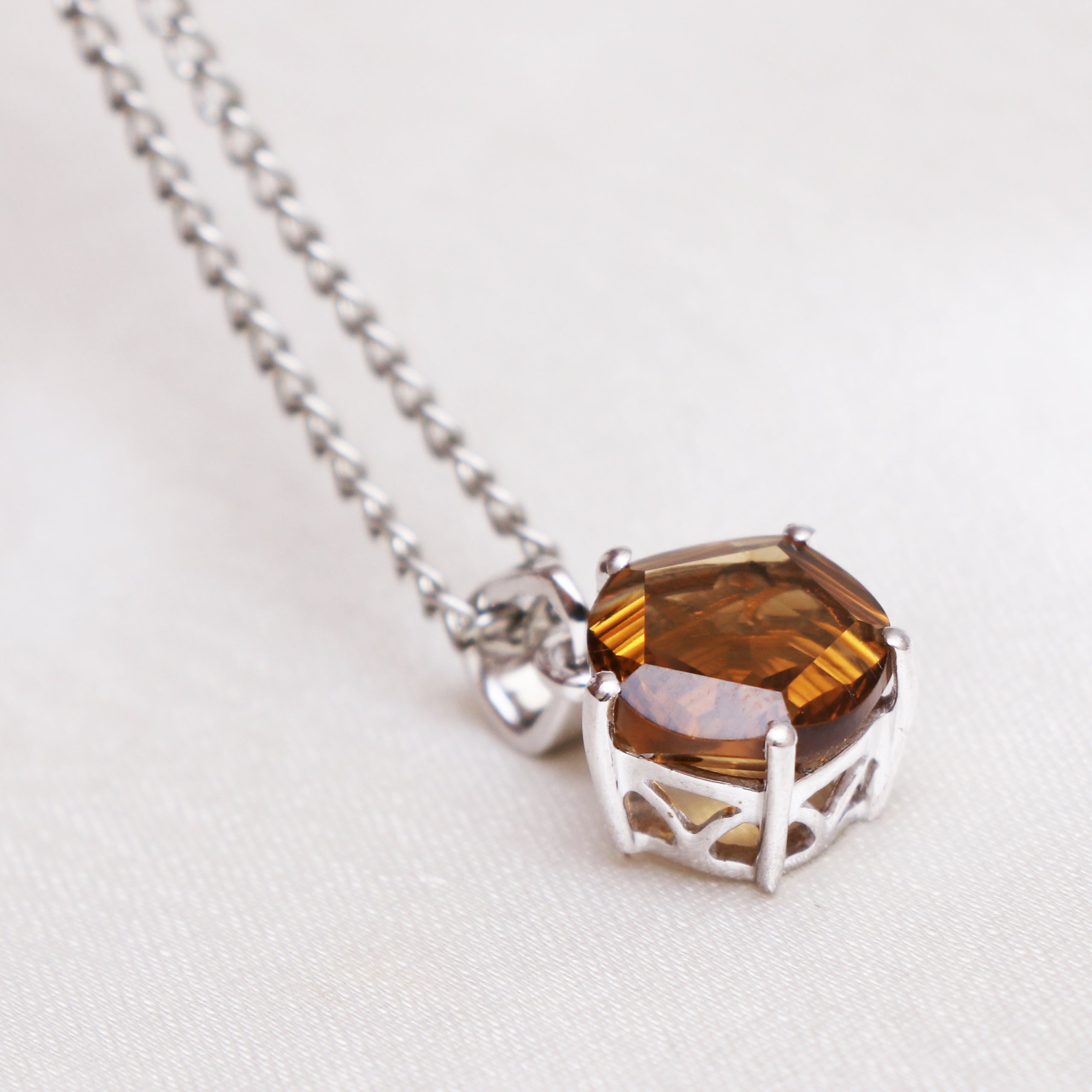 Honey Quartz Silver Pendant With Chain