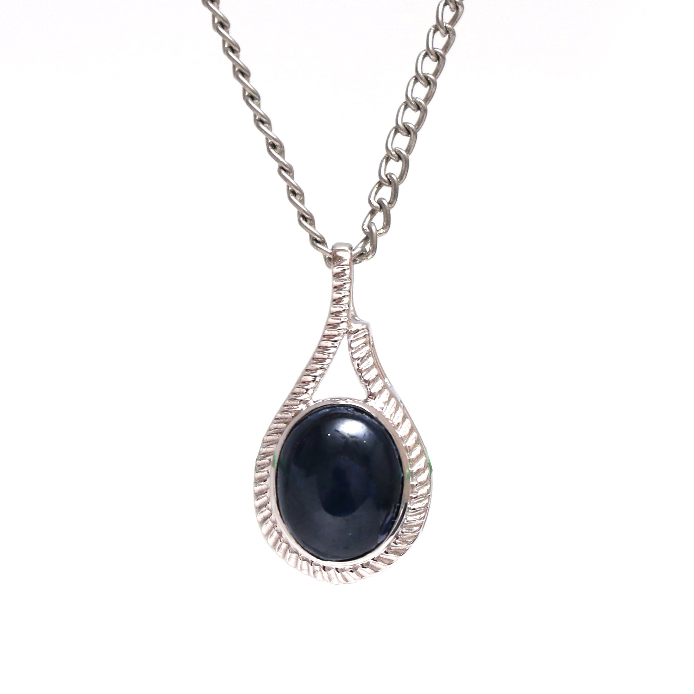 Natural Blue Sapphire Pendant