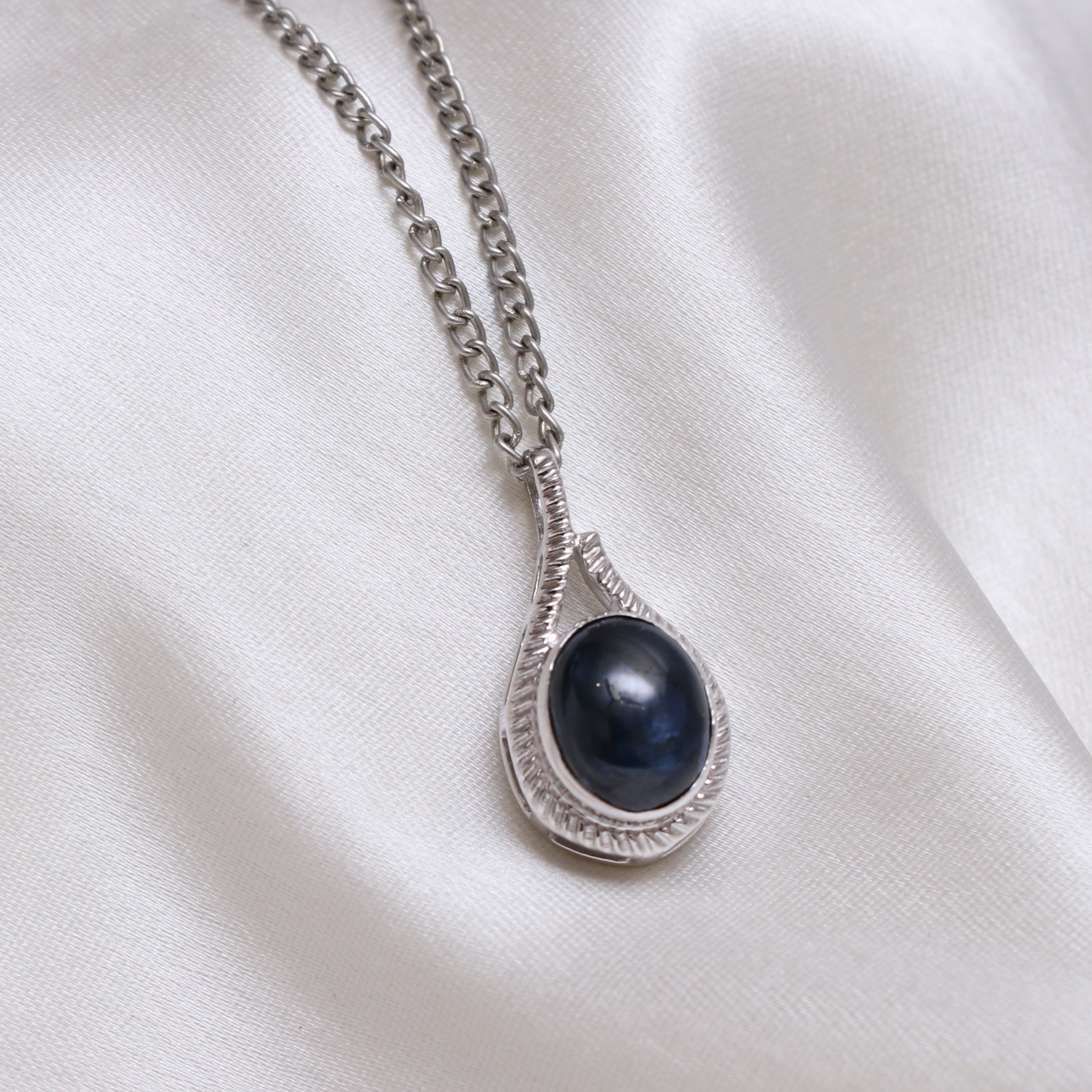 Natural Blue Sapphire Pendant