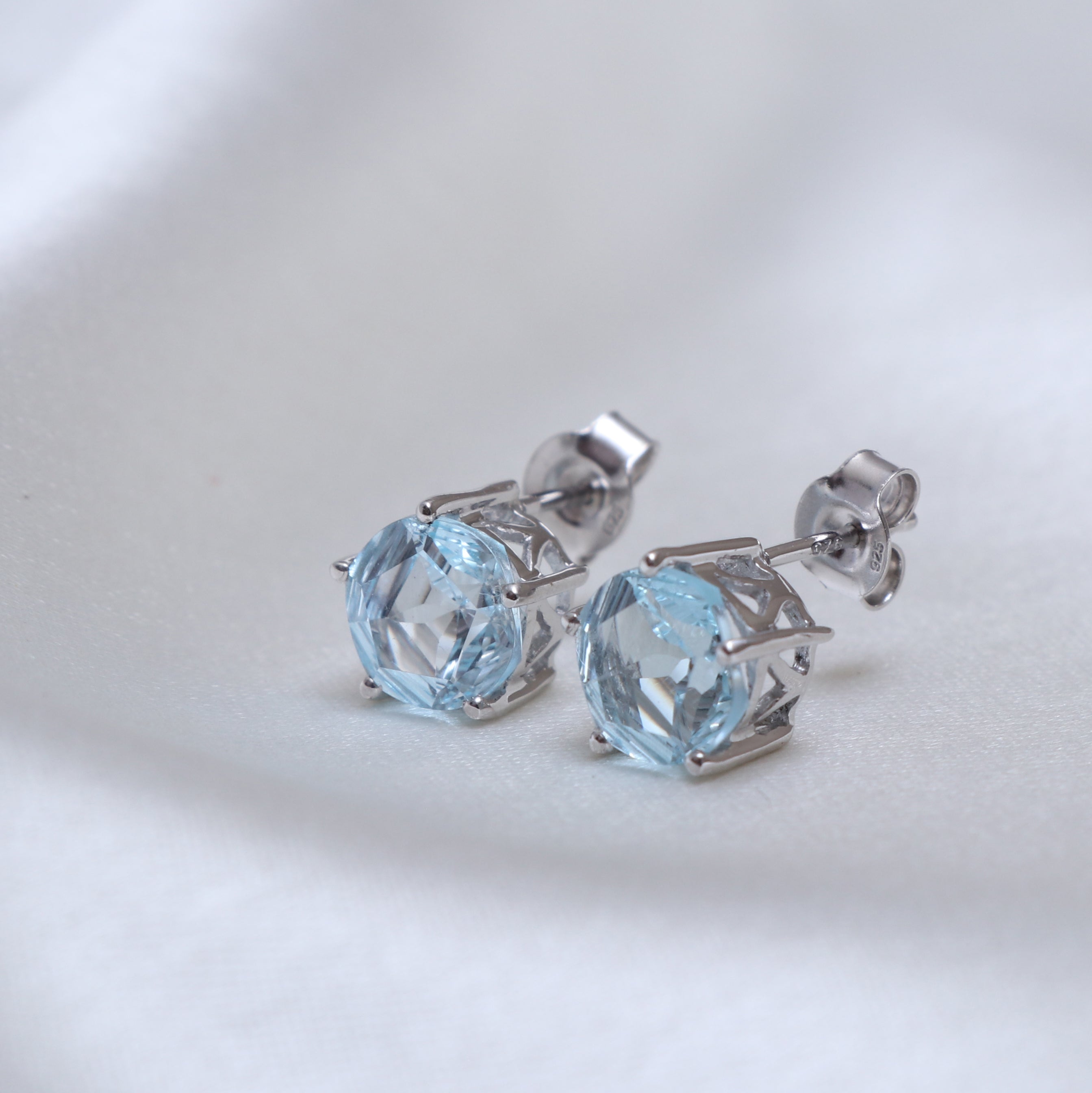 Round Blue Topaz Stat Cut Gemstone Stud Earring