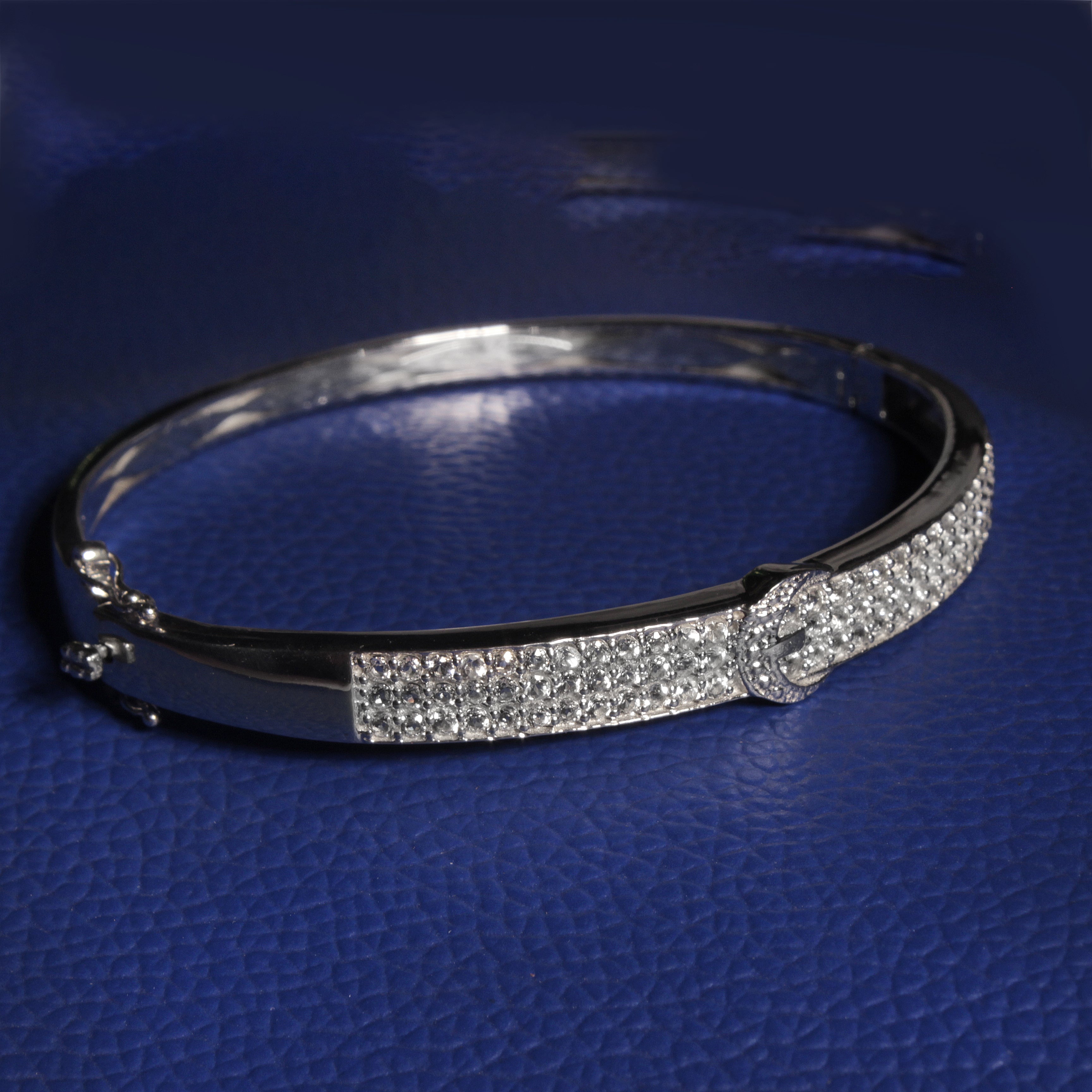 Buckle Up iced out bracelet- Unisex