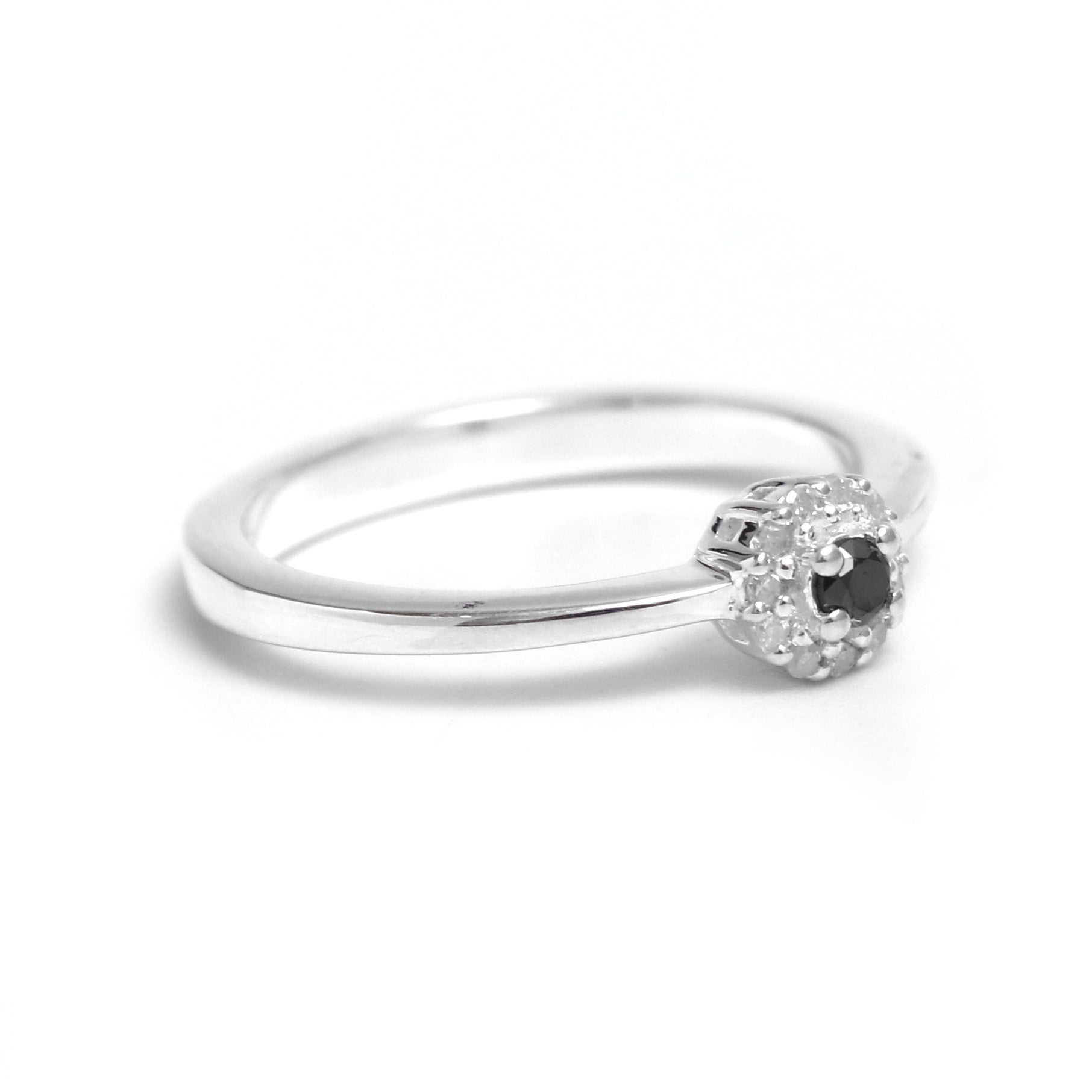 Natural Black And White Diamond Ring