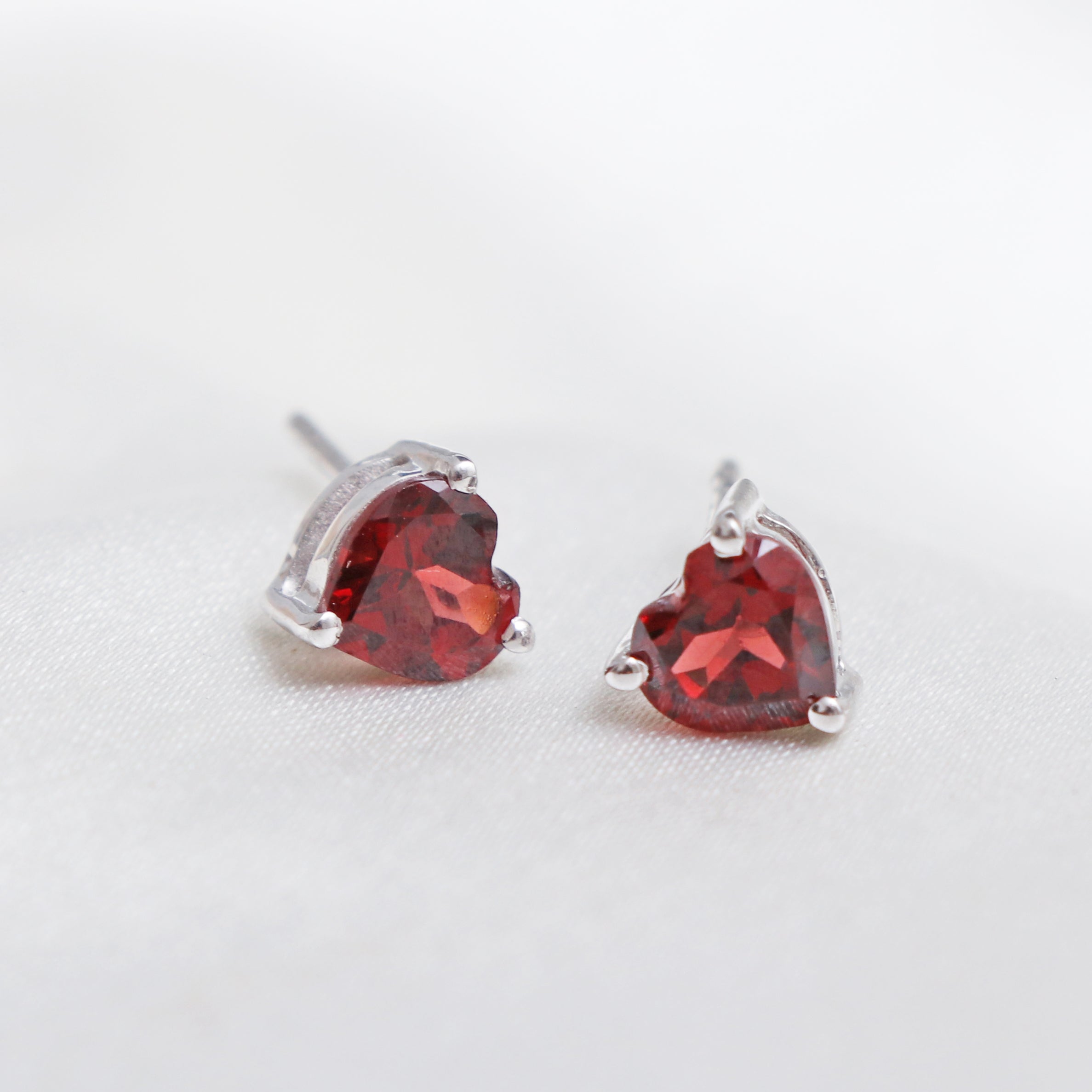 6 MM Natural Red Garnet Heart Earrings