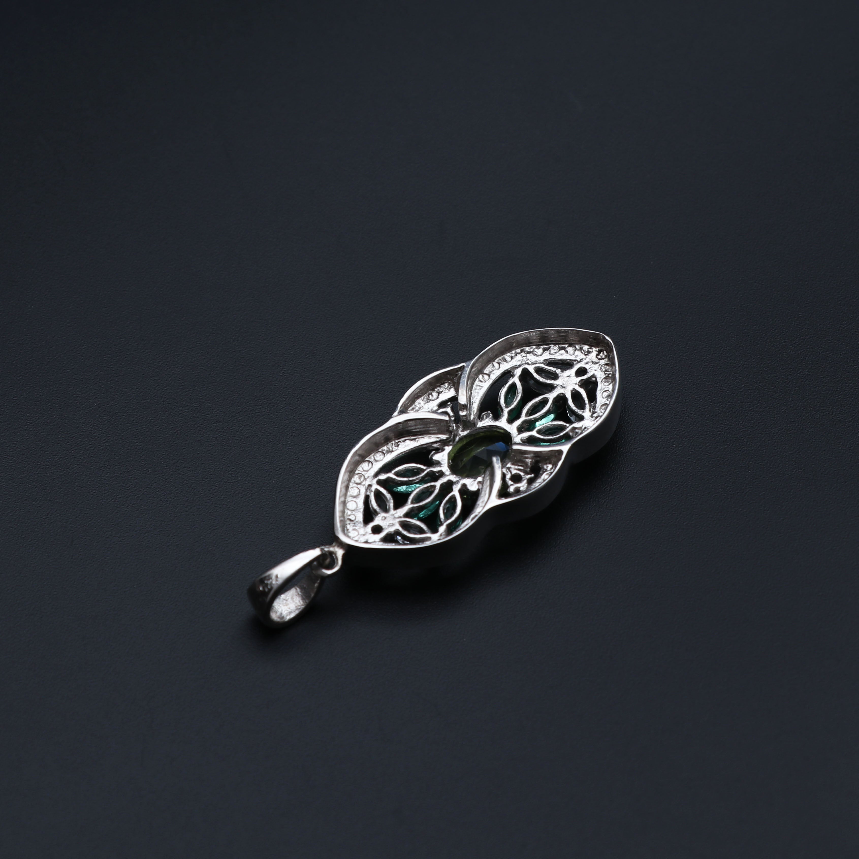 Peridot Emerald White Topaz Pendant