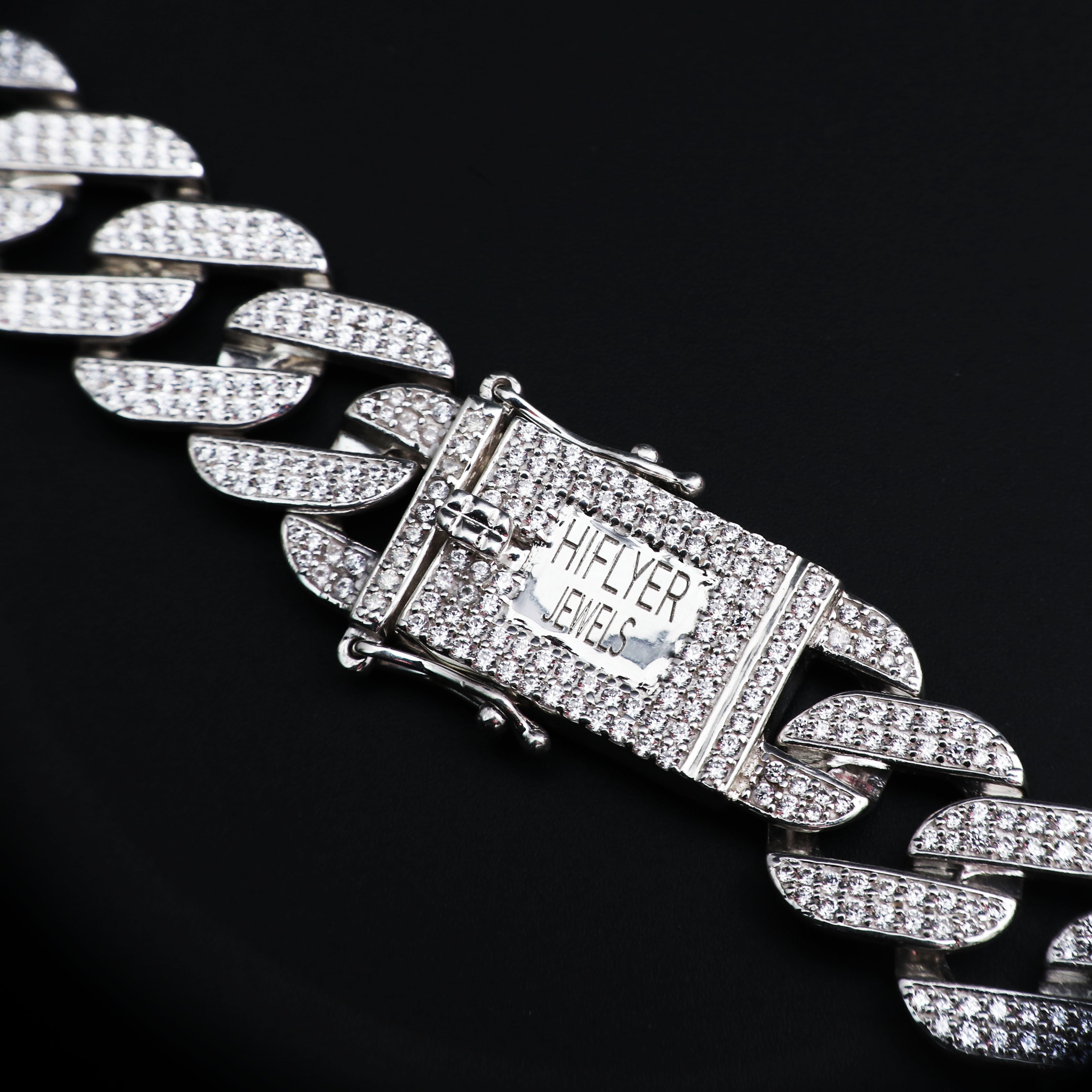 Crazy Colour Cuban Chain - (Glow in the dark)