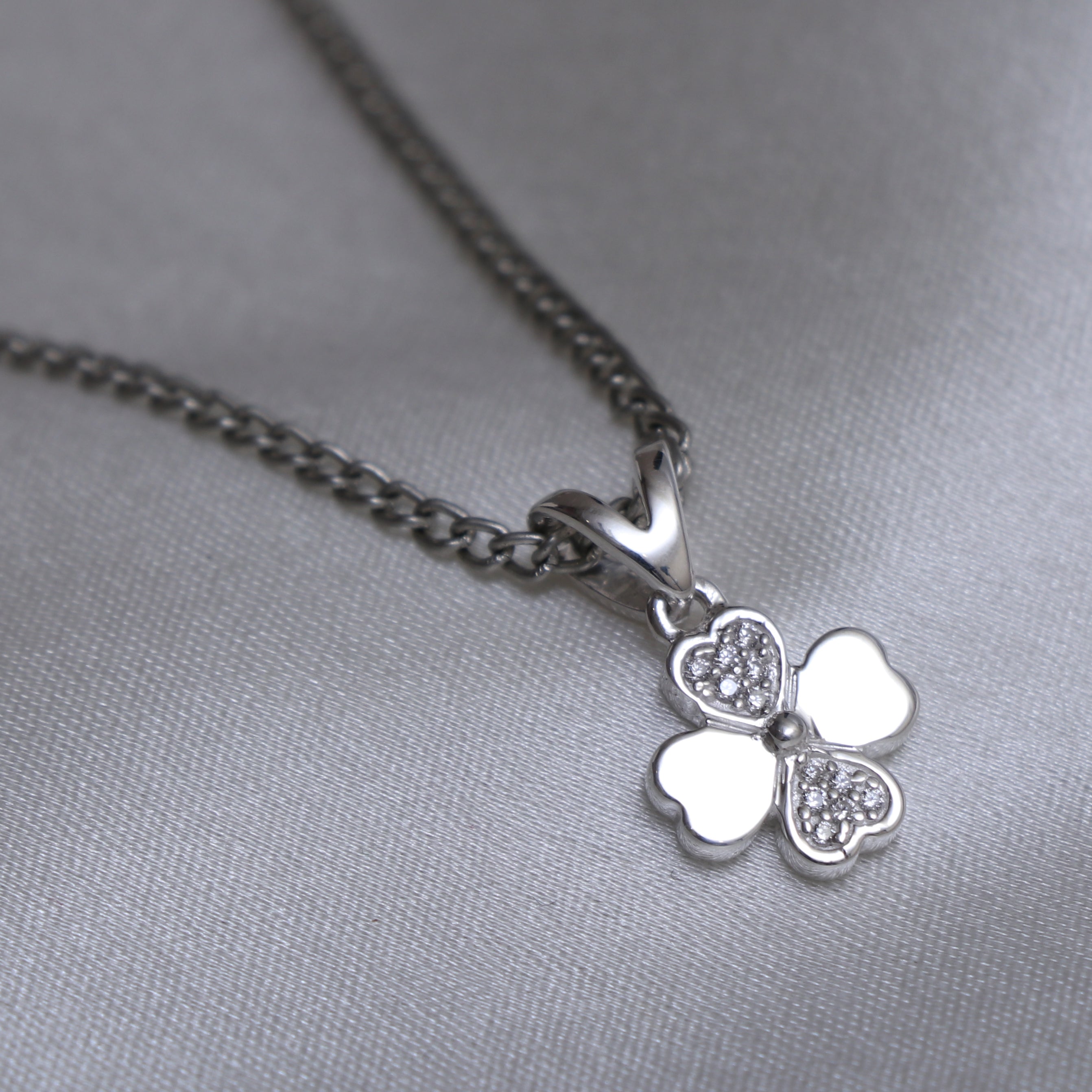 Dainty Iced Flower Pendant (Comes with a complimentary Silver Chain)
