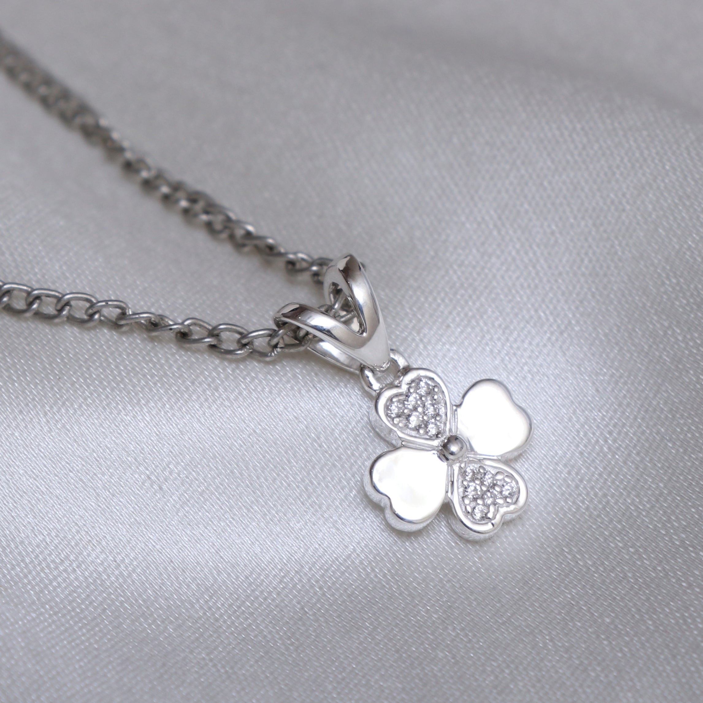 Dainty Iced Flower Pendant (Comes with a complimentary Silver Chain)