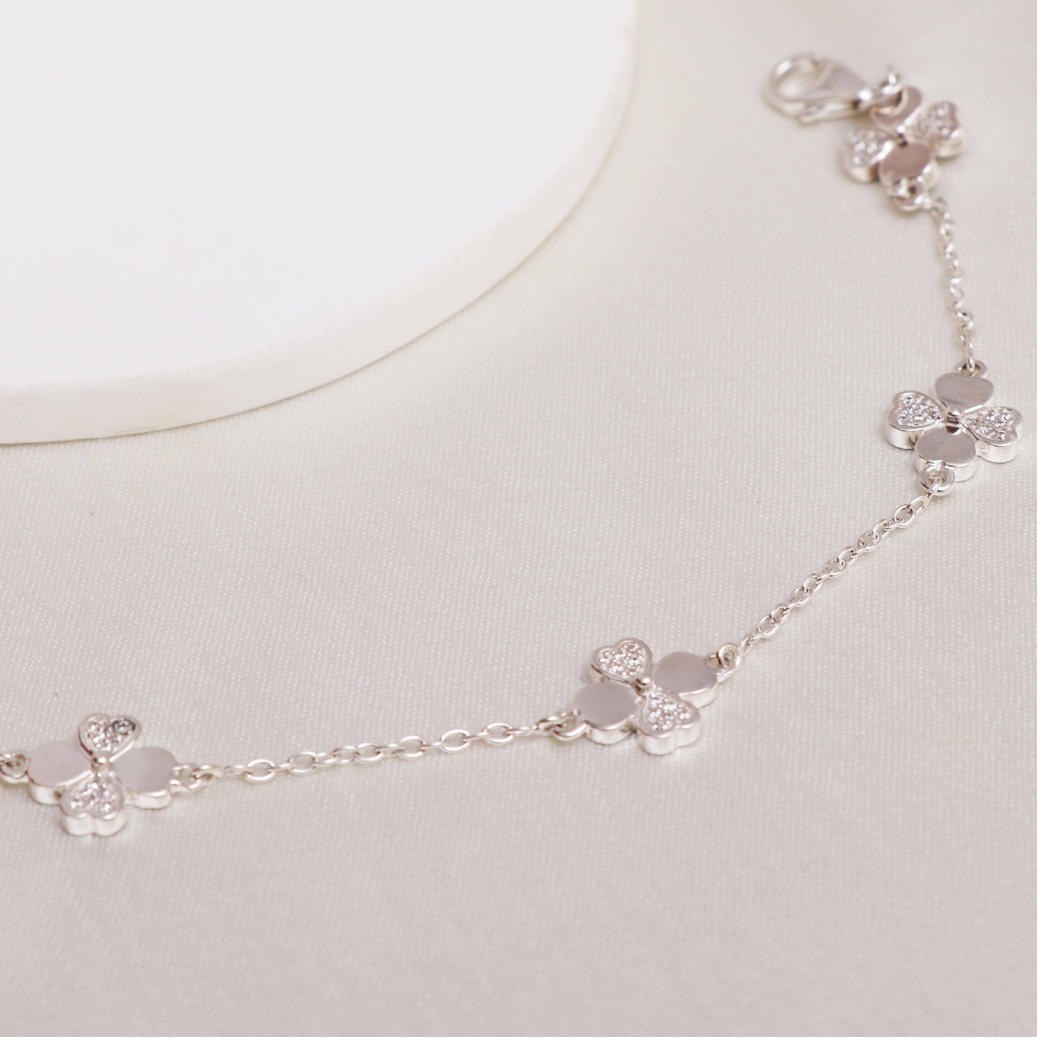 Iced Floral Bracelet 5 Motifs-   UNISEX