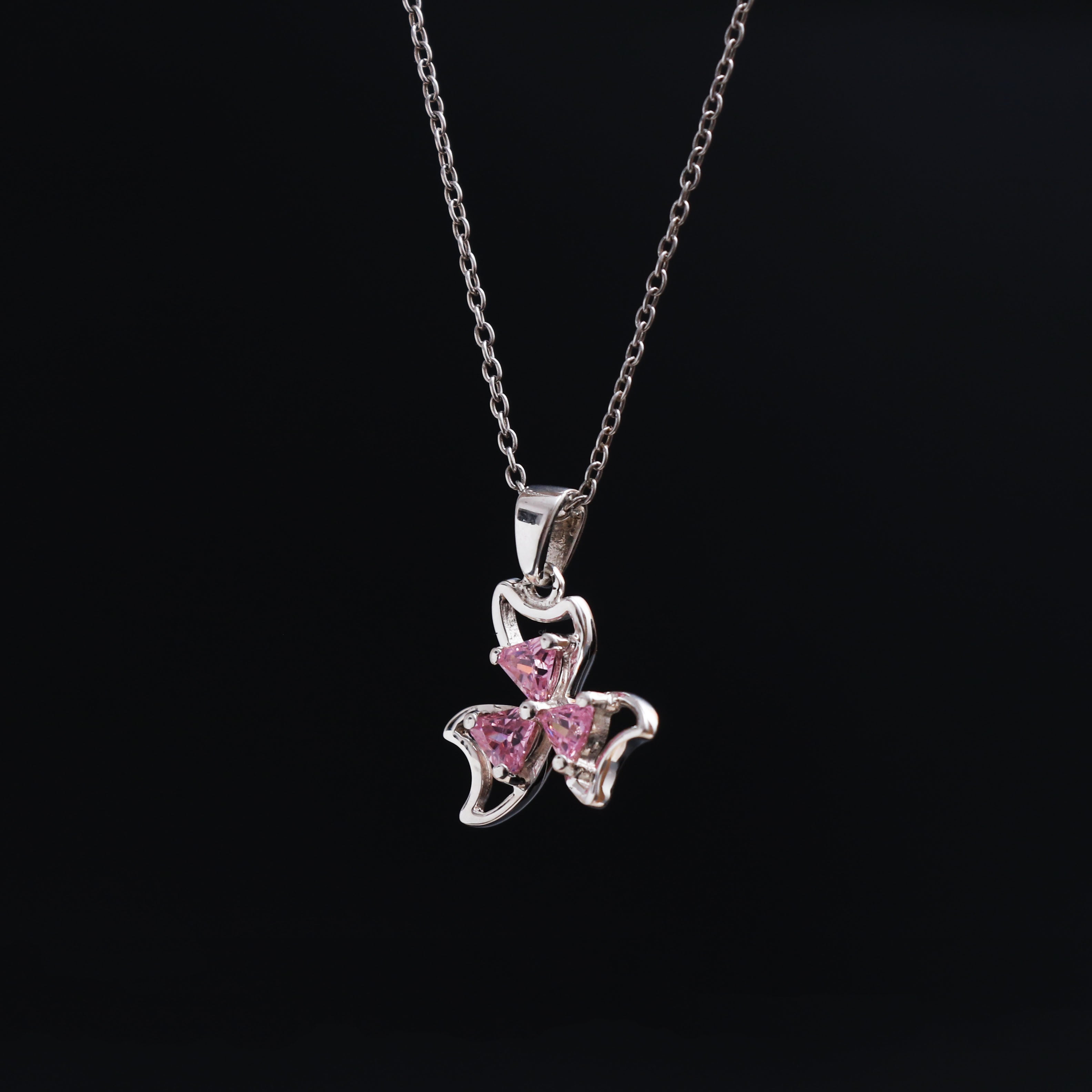 Heartly love pendant