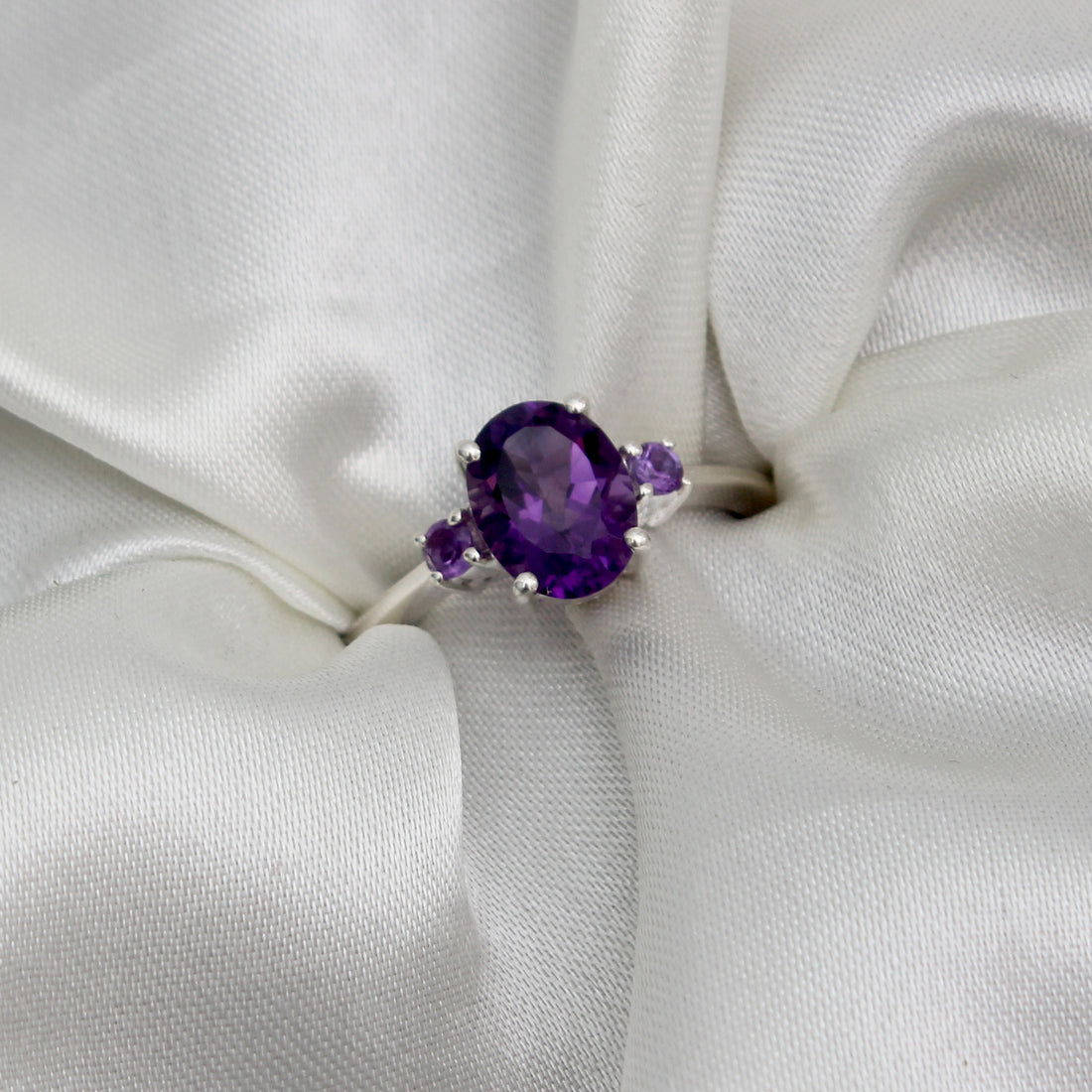 Amethyst Oval-Round Stone Ring