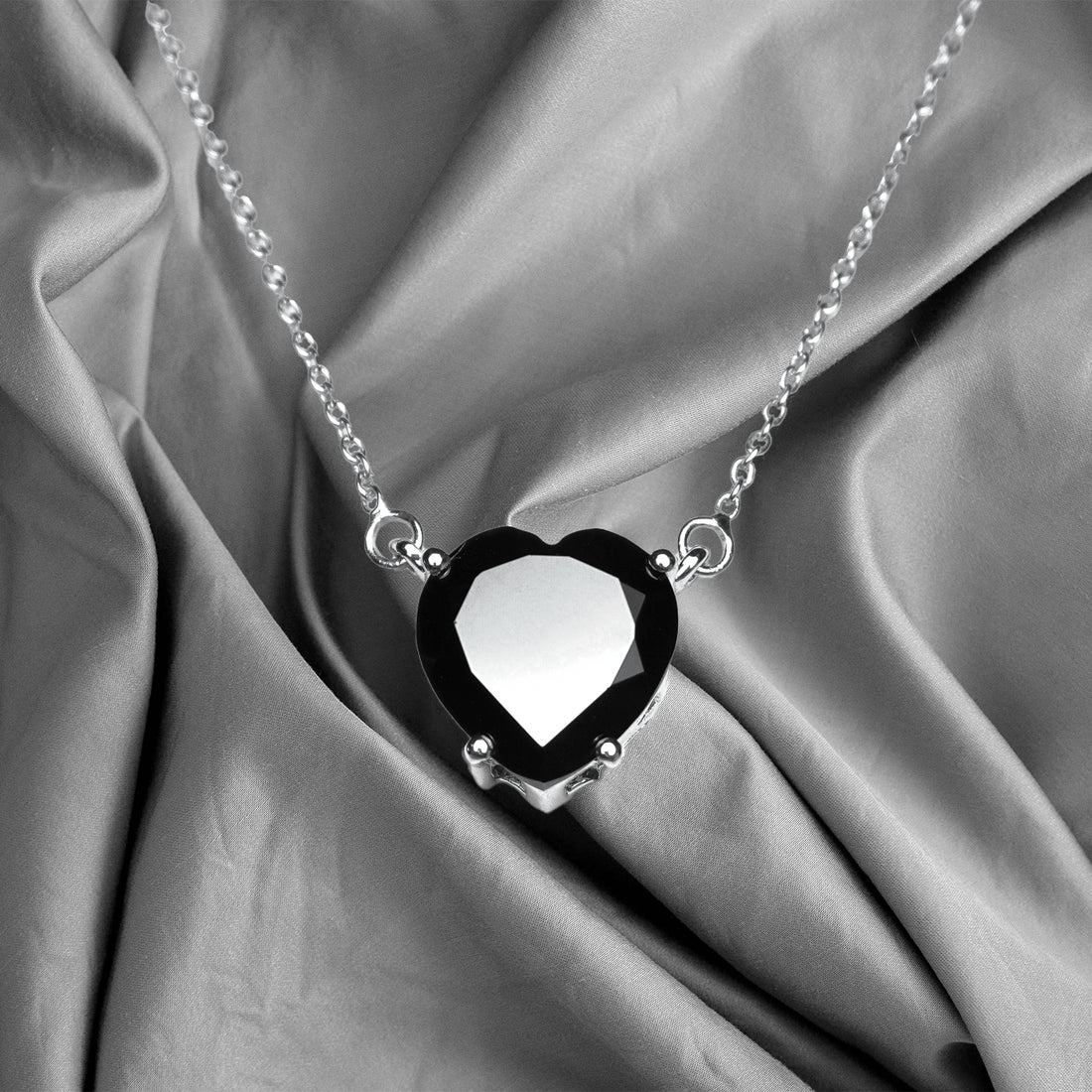 Black Spinel Heart Design Necklace