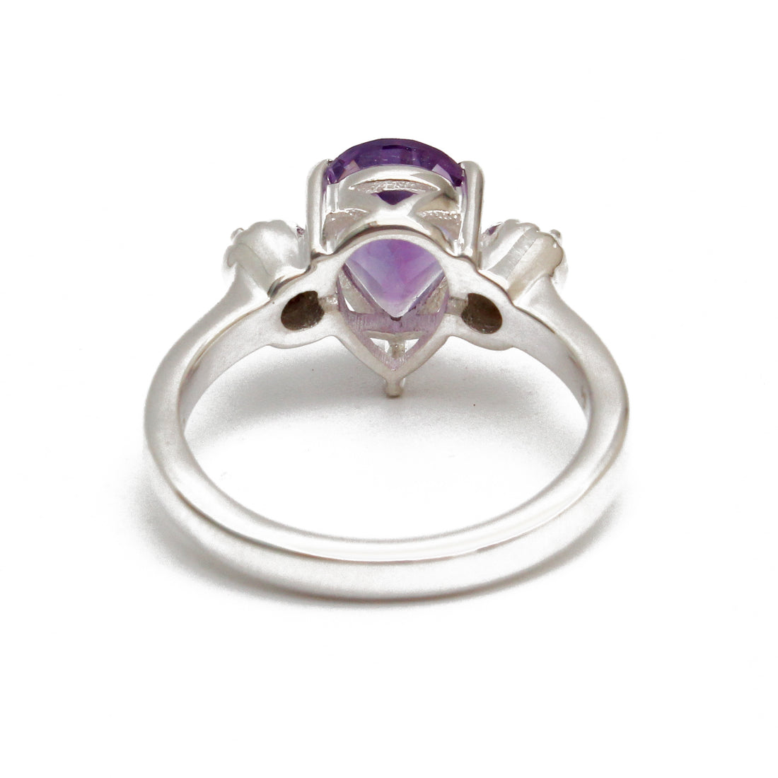 925 Sterling Silver Pear-Shaped Amethyst