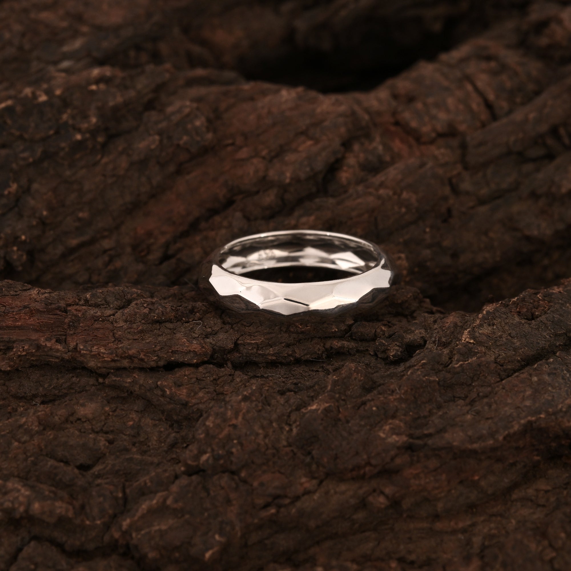 Hammered Texture Dome Band Ring For Unisex