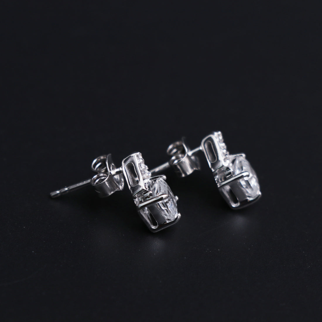 Natural White Topaz Stud Earring